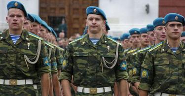 Aturan tersebut akan diterima di Sekolah Komando Lintas Udara Militer Ryazan (Institut Militer) yang dinamai Jenderal Angkatan Darat di